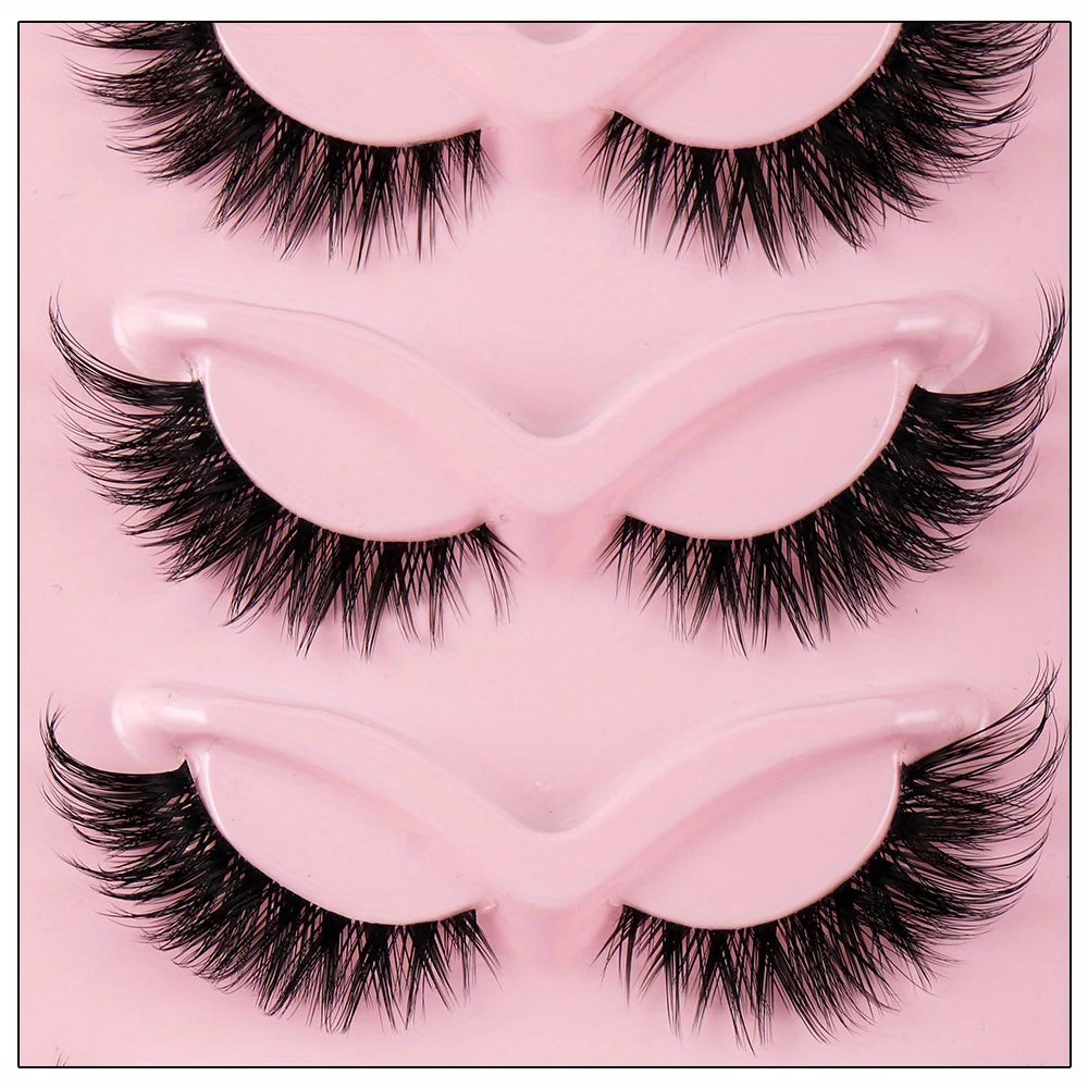 Cat Eye Lashes (15 Pairs)